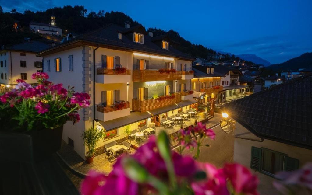 Hotel Italia Castello-Molina di Fiemme Esterno foto