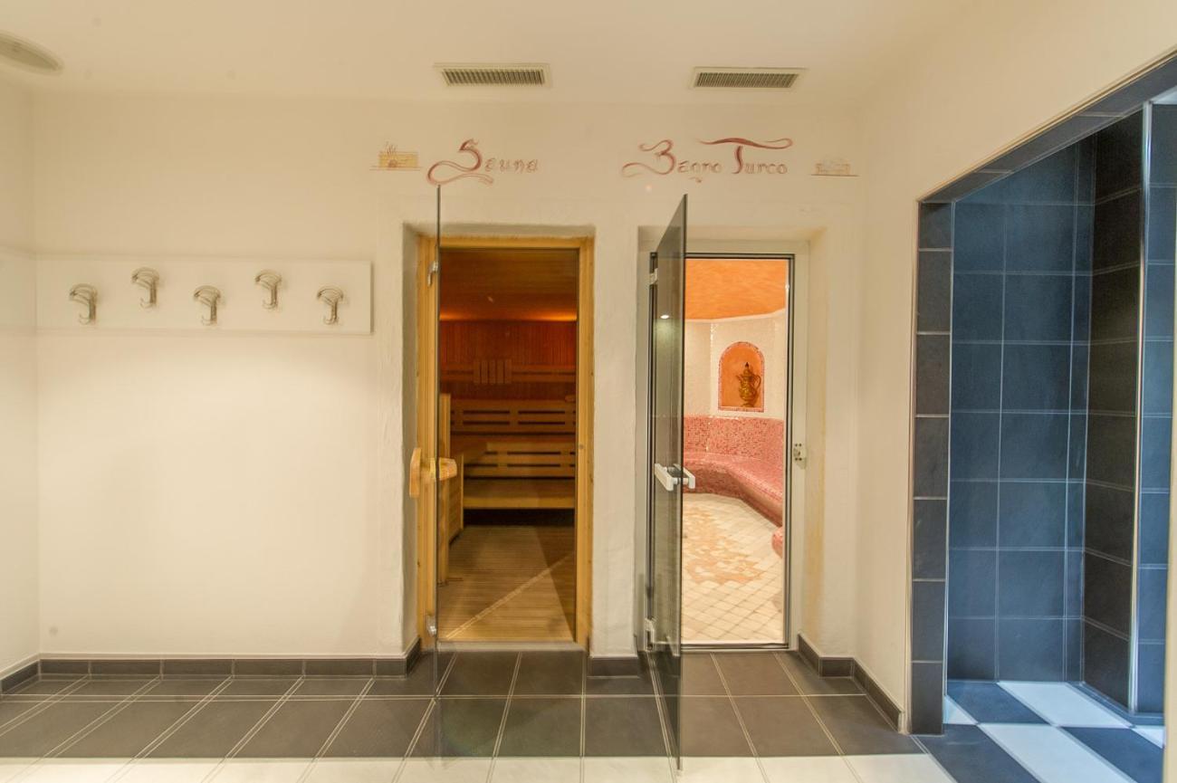 Hotel Italia Castello-Molina di Fiemme Esterno foto